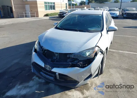 2018 Toyota Corolla Le из США, поврежденный, VIN 5YFBURHE4JP842803